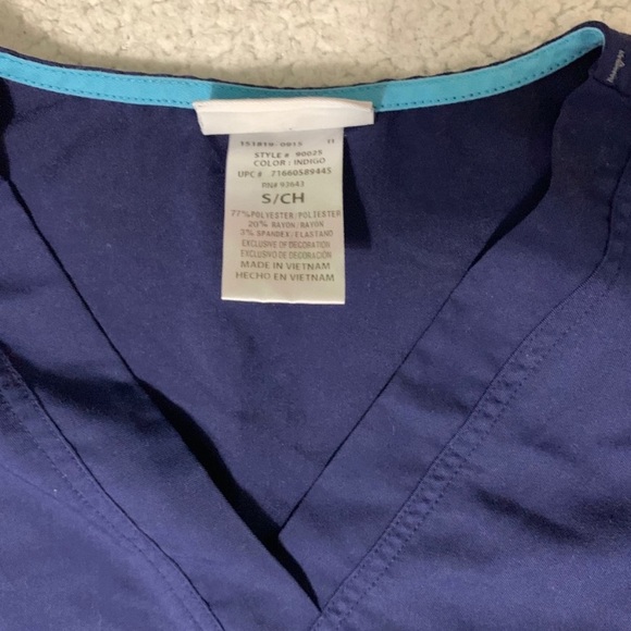 Scrub Set - Picture 5 of 5